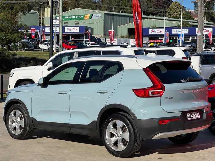 2018 Volvo XC40 T4 Momentum