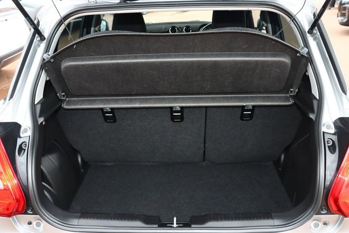 2018 Suzuki Swift GL Navigator