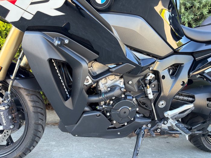 2025 BMW Motorrad S 1000 XR Black