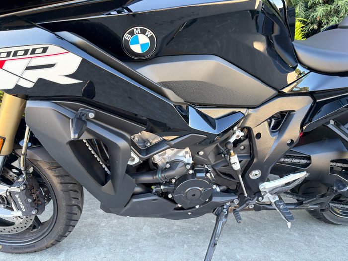2025 BMW Motorrad S 1000 XR Black