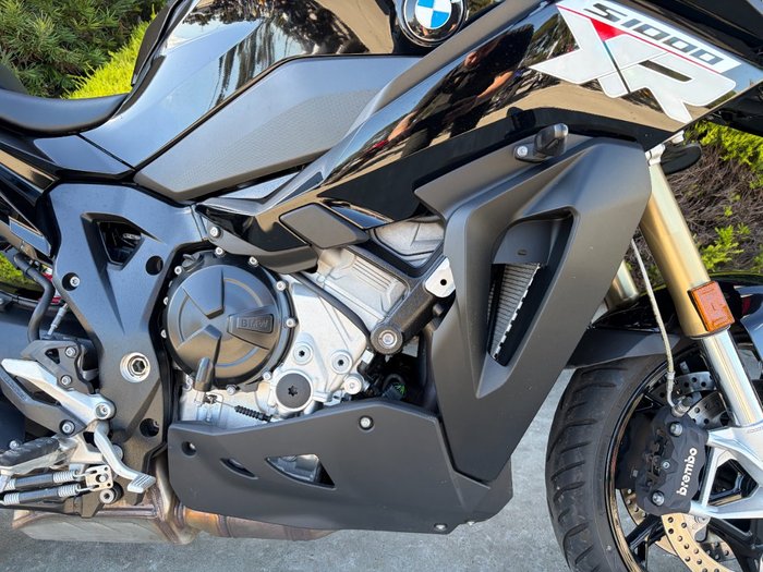 2025 BMW Motorrad S 1000 XR Black