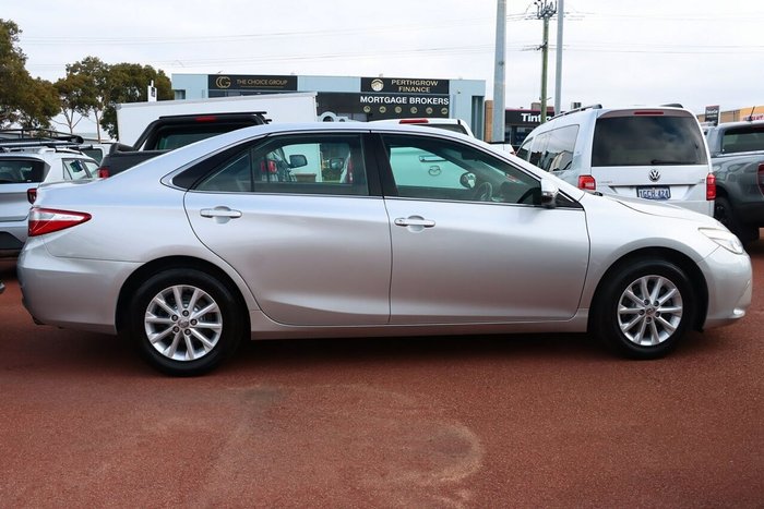 2016 Toyota Camry Altise