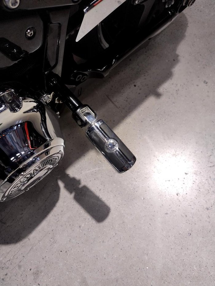 2022 Harley-Davidson Breakout 114 (FXBRS) Softail Black