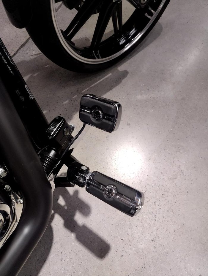 2022 Harley-Davidson Breakout 114 (FXBRS) Softail Black