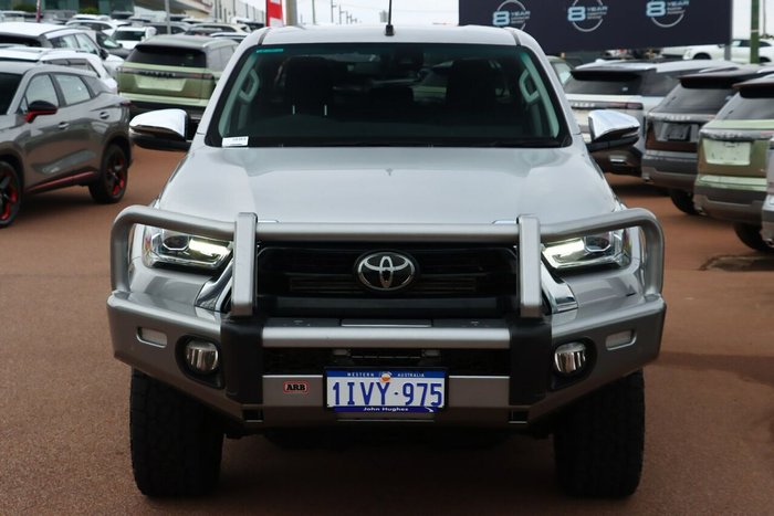 2021 Toyota Hilux SR5