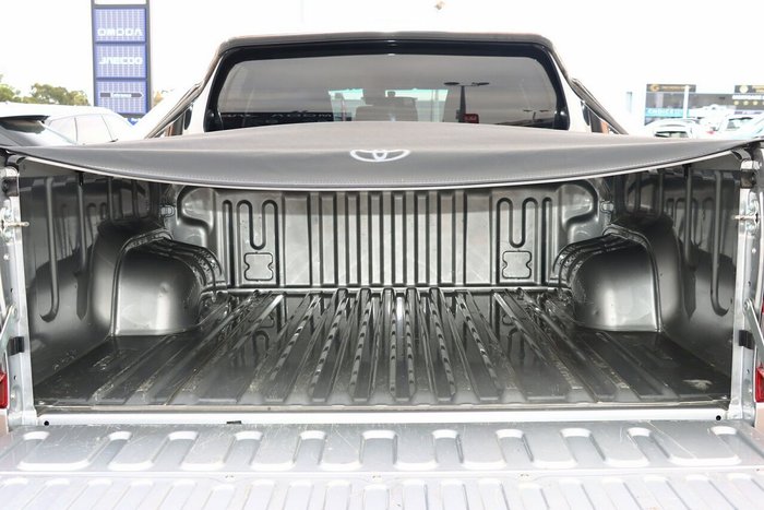 2021 Toyota Hilux SR5