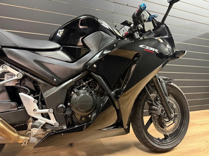 2016 Honda CBR300R Black