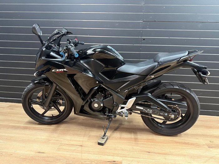 2016 Honda CBR300R Black