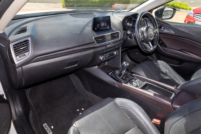 2017 Mazda 3 SP25 Astina