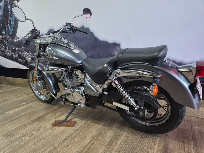 2013 Suzuki VL250 (LC250 INTRUDER) SILVER