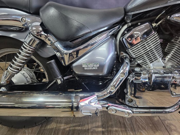 2013 Suzuki VL250 (LC250 INTRUDER) SILVER