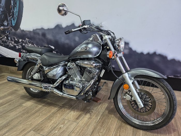 2013 Suzuki VL250 (LC250 INTRUDER) SILVER