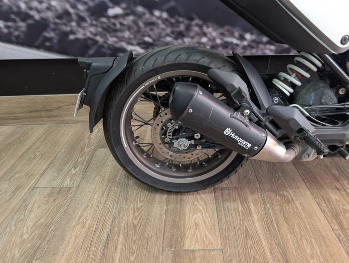 2021 HUSQVARNA VITPILEN 401 GREY
