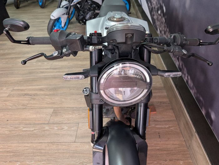 2021 HUSQVARNA VITPILEN 401 GREY