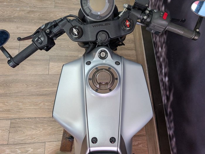 2021 HUSQVARNA VITPILEN 401 GREY