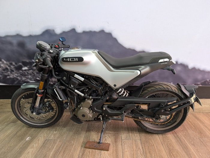 2021 HUSQVARNA VITPILEN 401 GREY