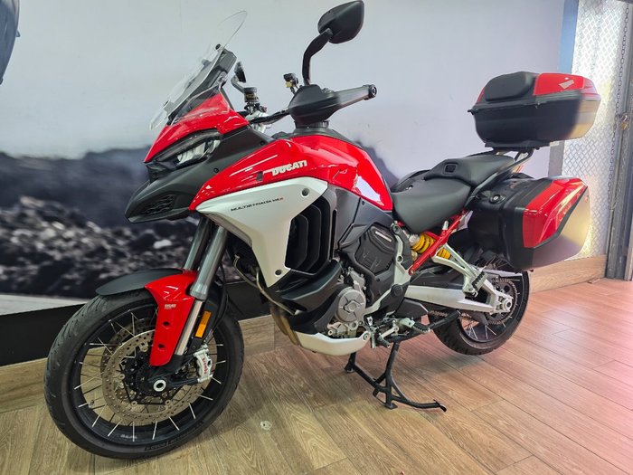 2021 DUCATI MULTISTRADA V4 S RED