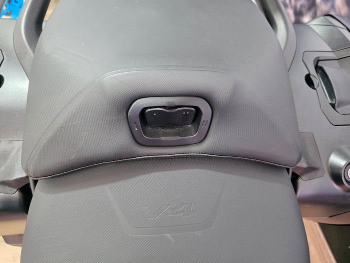 2021 DUCATI MULTISTRADA V4 S RED