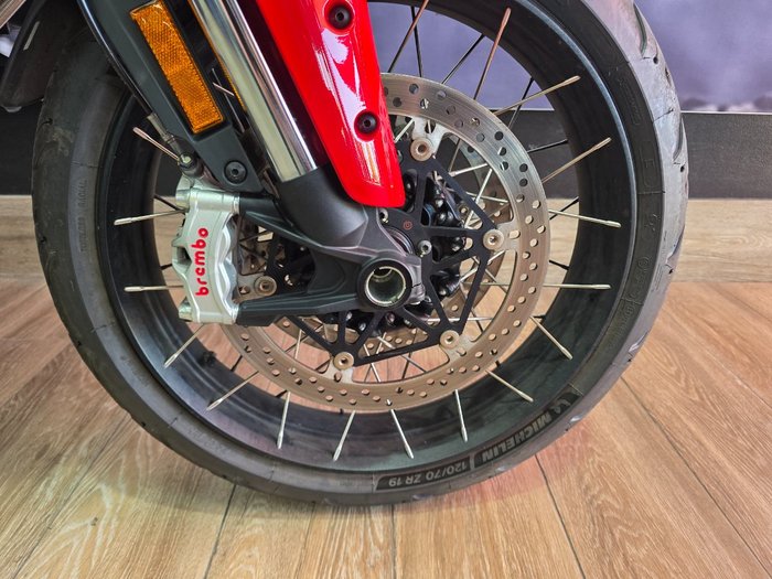 2021 DUCATI MULTISTRADA V4 S RED