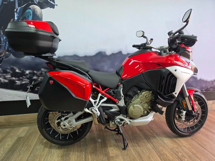 2021 DUCATI MULTISTRADA V4 S RED