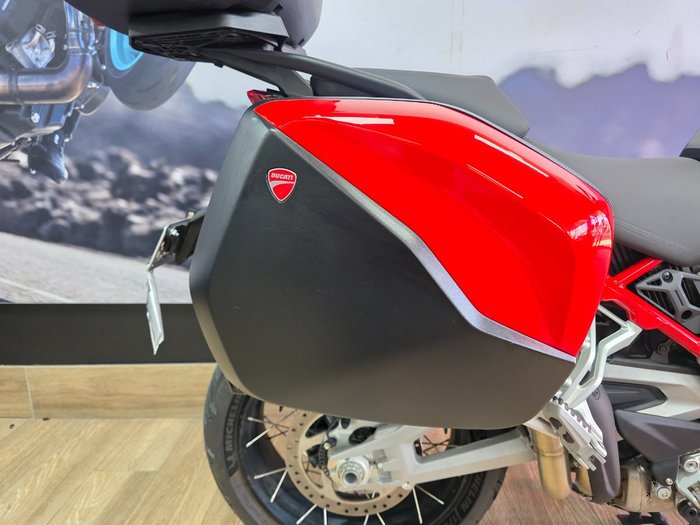 2021 DUCATI MULTISTRADA V4 S RED