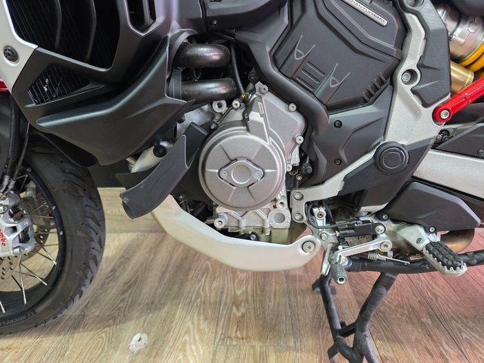 2021 DUCATI MULTISTRADA V4 S RED