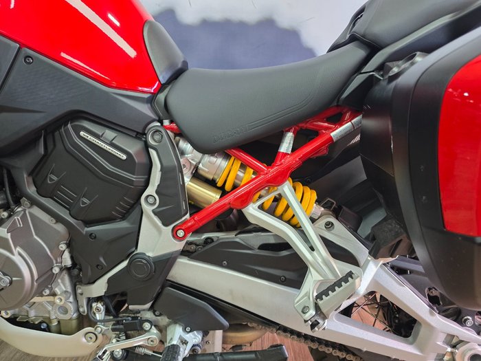 2021 DUCATI MULTISTRADA V4 S RED