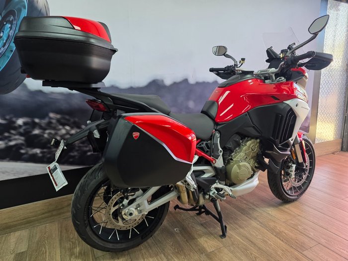 2021 DUCATI MULTISTRADA V4 S RED