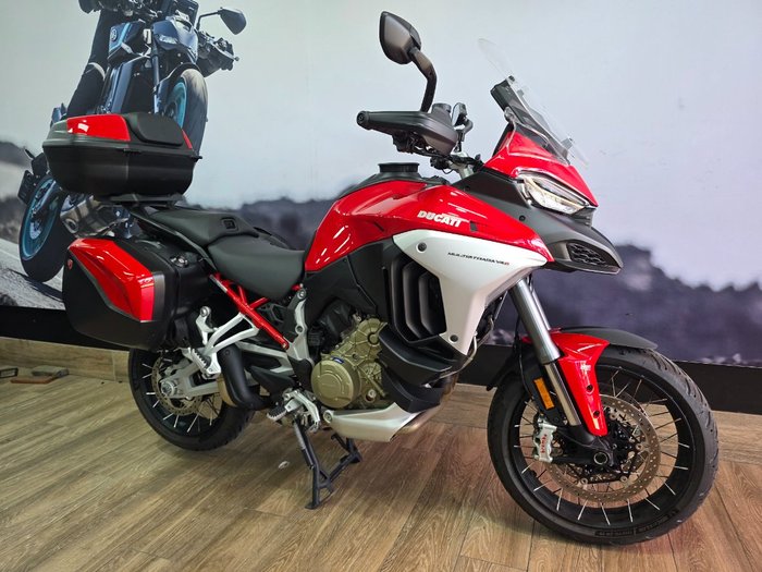 2021 DUCATI MULTISTRADA V4 S RED