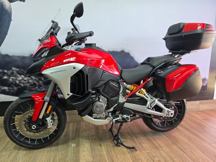 2021 DUCATI MULTISTRADA V4 S RED