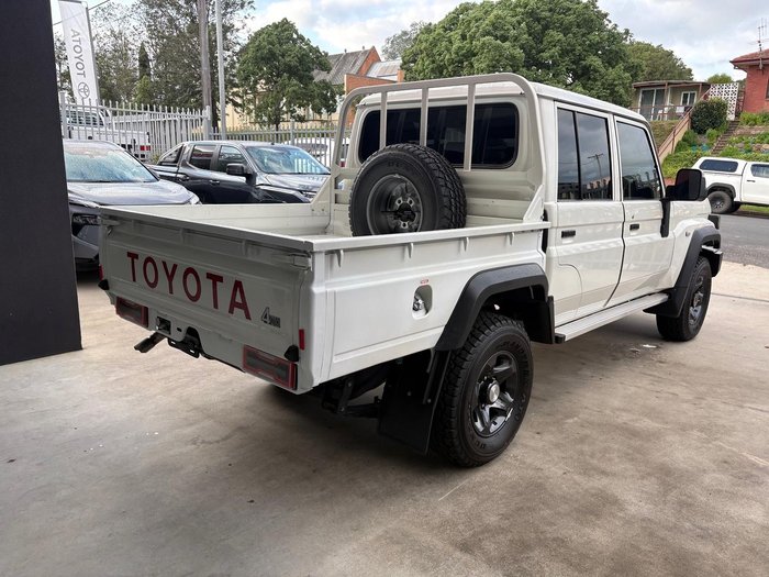 2023 Toyota Landcruiser GXL
