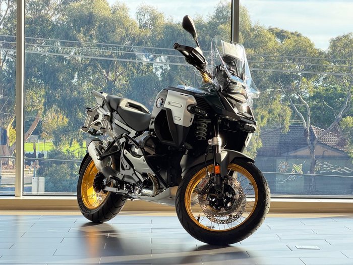 2025 BMW R 1300 GS Adventure Option 719 R 1300 Green