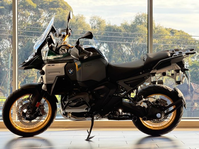 2025 BMW R 1300 GS Adventure Option 719 R 1300 Green