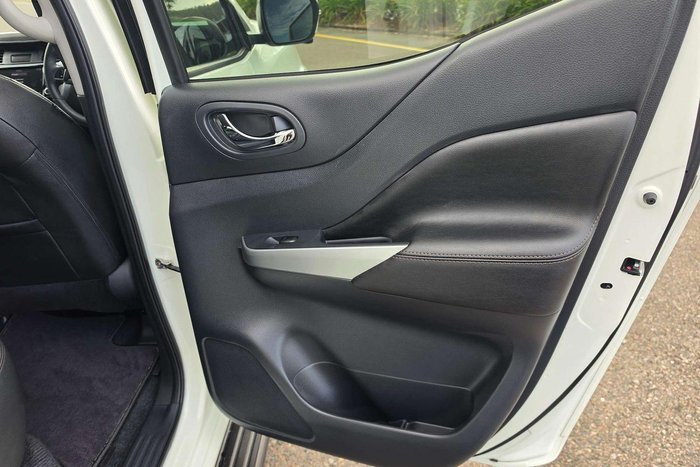 2023 Nissan Navara ST-X D23 MY23 4X4 Dual Range White