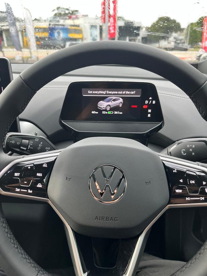 2025 Volkswagen ID.4 Pro