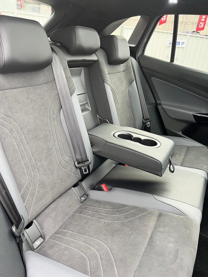 2025 Volkswagen ID.4 Pro