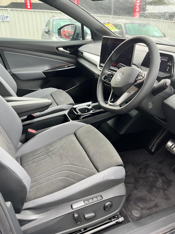 2025 Volkswagen ID.4 Pro