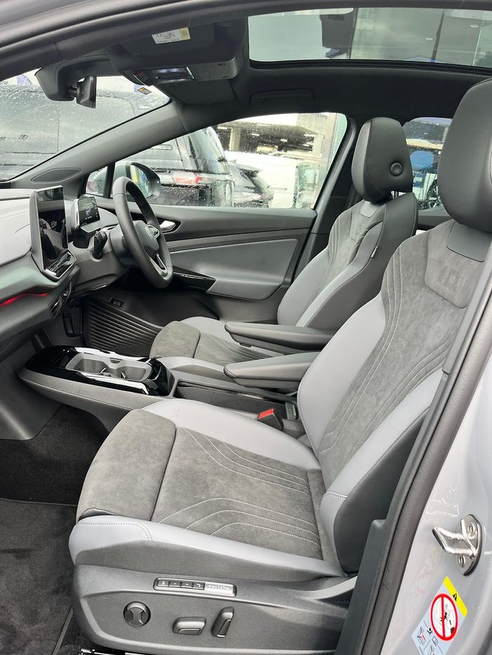 2025 Volkswagen ID.4 Pro