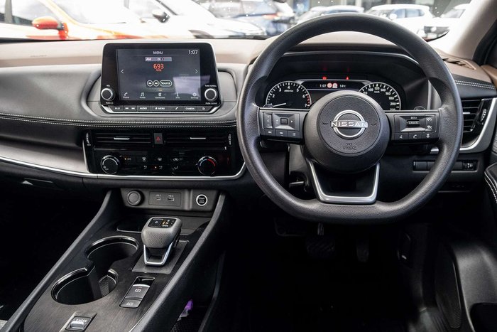 2023 Nissan X-TRAIL ST