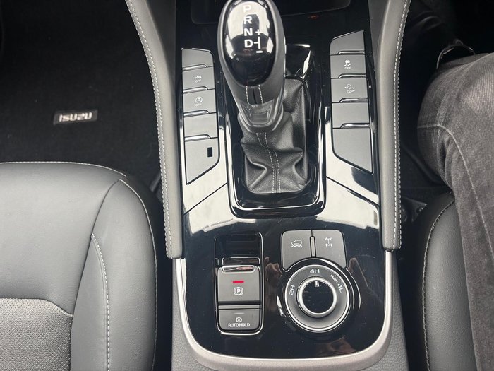 2025 Isuzu MU-X LS-T MY25.5 4X4 Dual Range Basalt Black