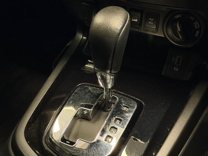 2023 Nissan Navara PRO-4X