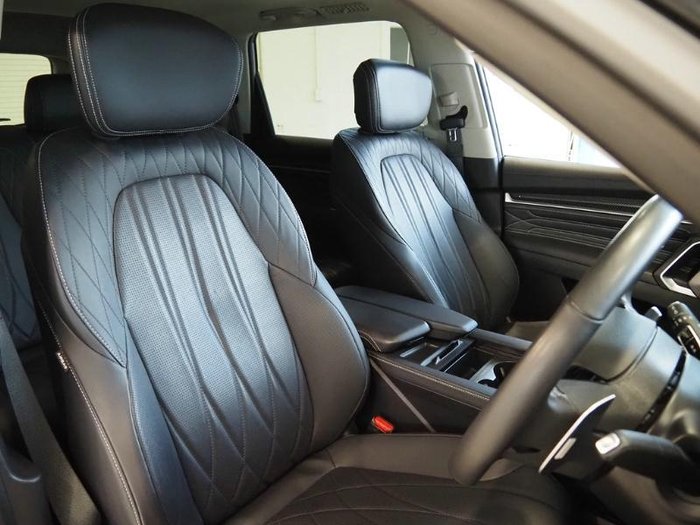 2025 LDV D90 Executive