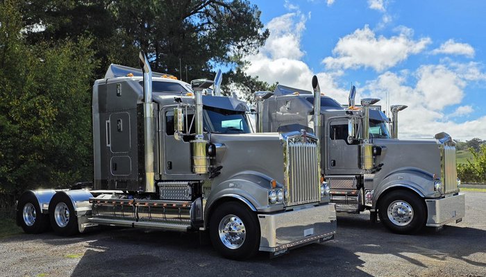 2024 Kenworth T909 Grey