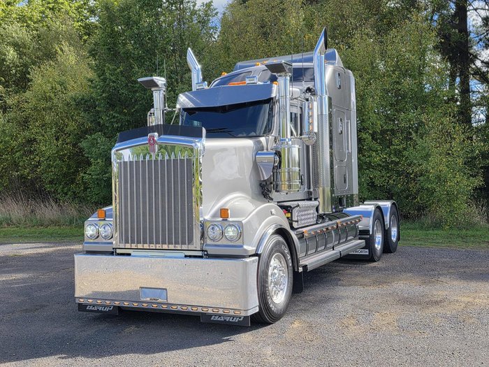 2024 Kenworth T909 Grey