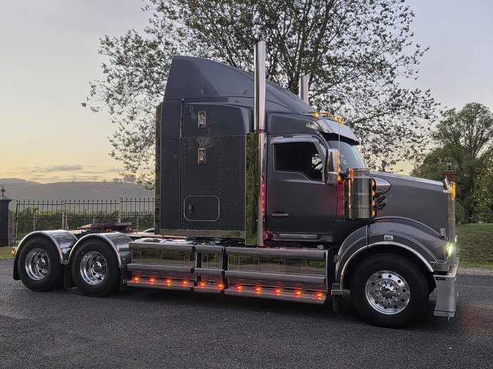2019 Kenworth T610sar SAR
