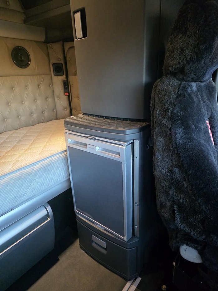 2019 Kenworth T610sar SAR