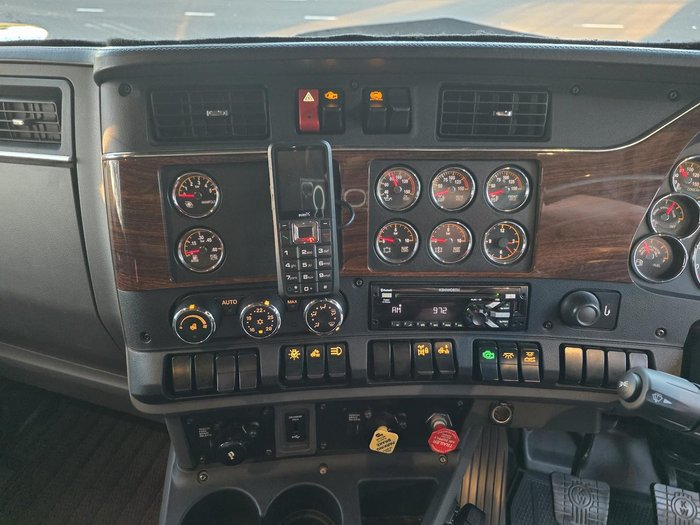 2019 Kenworth T610sar SAR