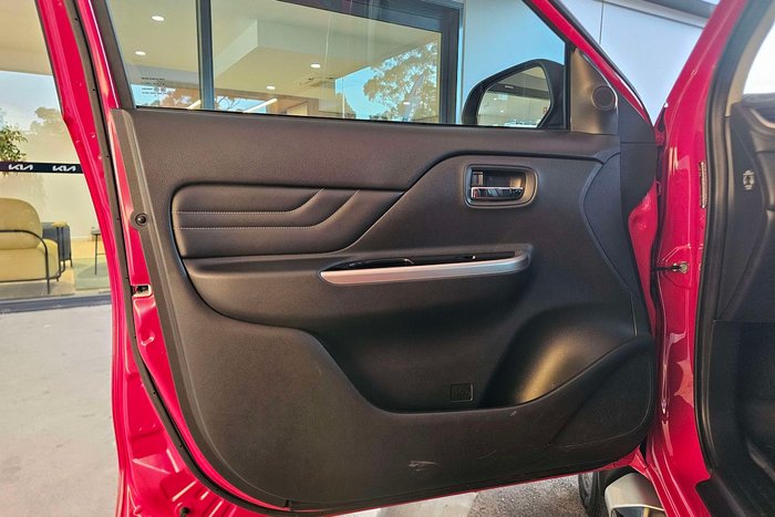 2022 Mitsubishi Triton GLS