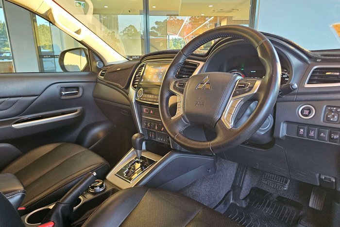 2022 Mitsubishi Triton GLS