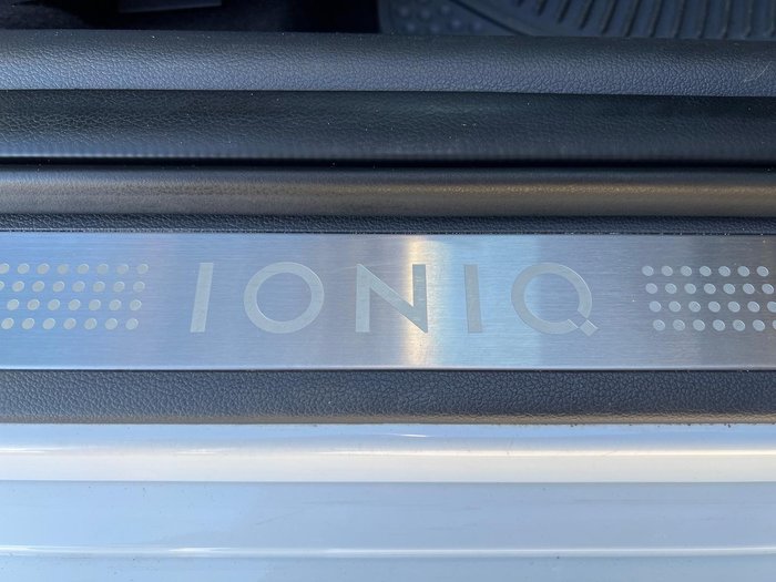 2020 Hyundai IONIQ Plug-in Elite